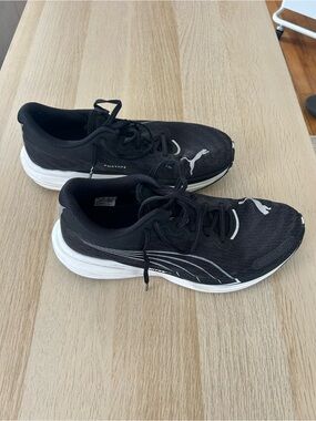 Puma Deviate Nitro Running Shoes